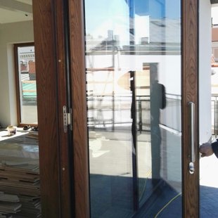 Brga Bazārs,visas koka un alumīnija konstrukcijas