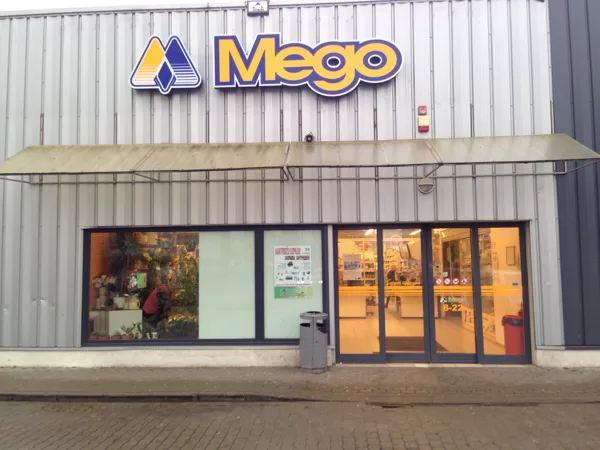 Mego Olaine
