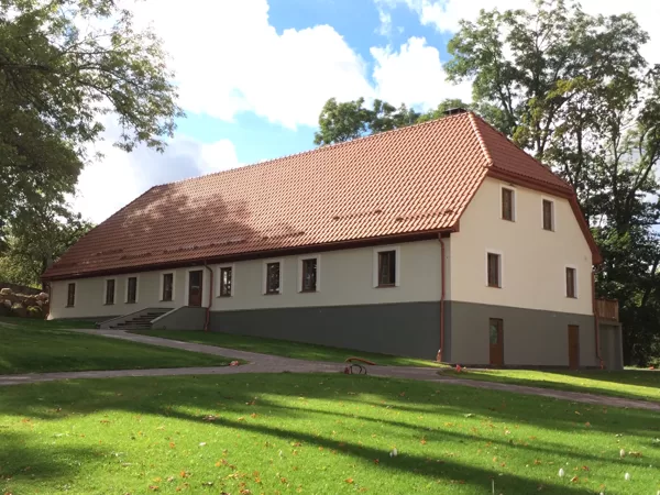 Kalnmuižas logi